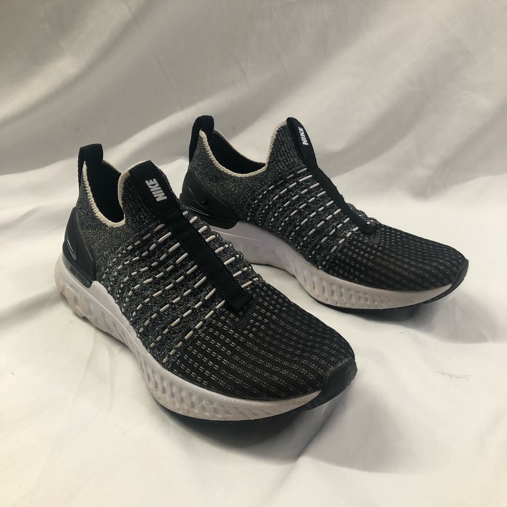 Women’s US Size 8 - Nike React Phantom Run Flyknit 2 Grey - CJ0280002
